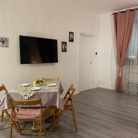Апартаменты Casa Julka Ливорно Экстерьер фото